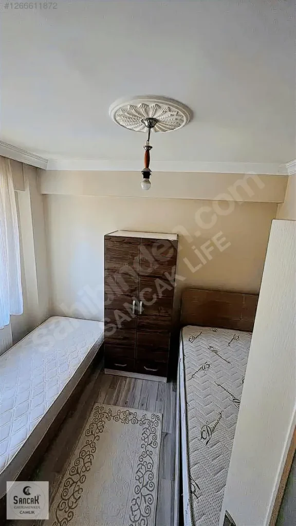 imgi_35_x16_1266611872zcm